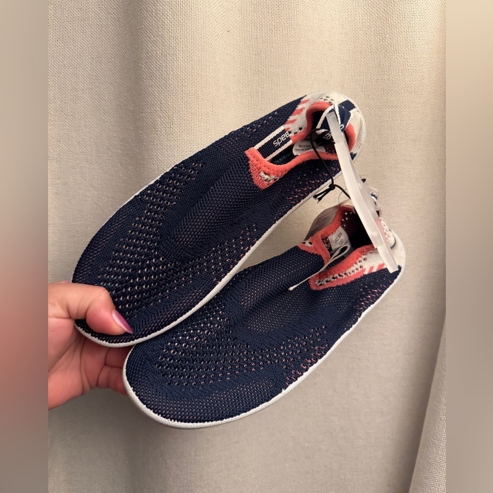 Adult Speedo Water Shoes Sz 5-6